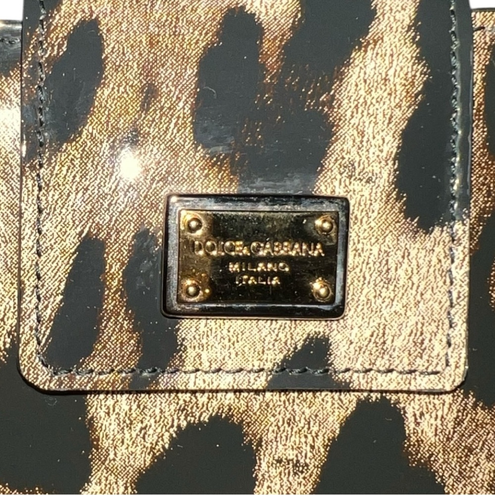 Dolce & Gabbana Leopard Print Wallet with Black and Gold Details - Picture 5 of 11